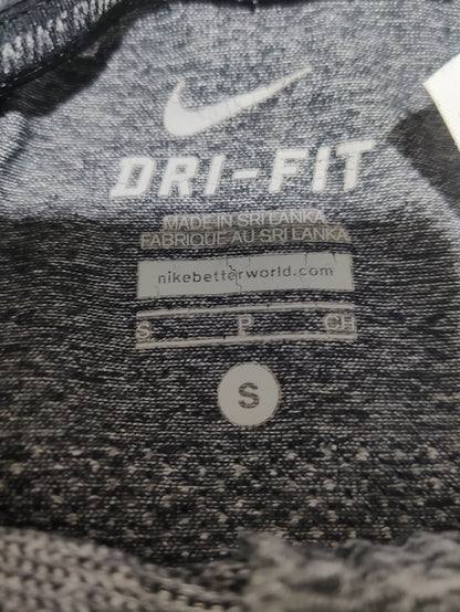 Nike Dei Fit Women Sport Gray T Shirt – Preloved Labels (view 3)