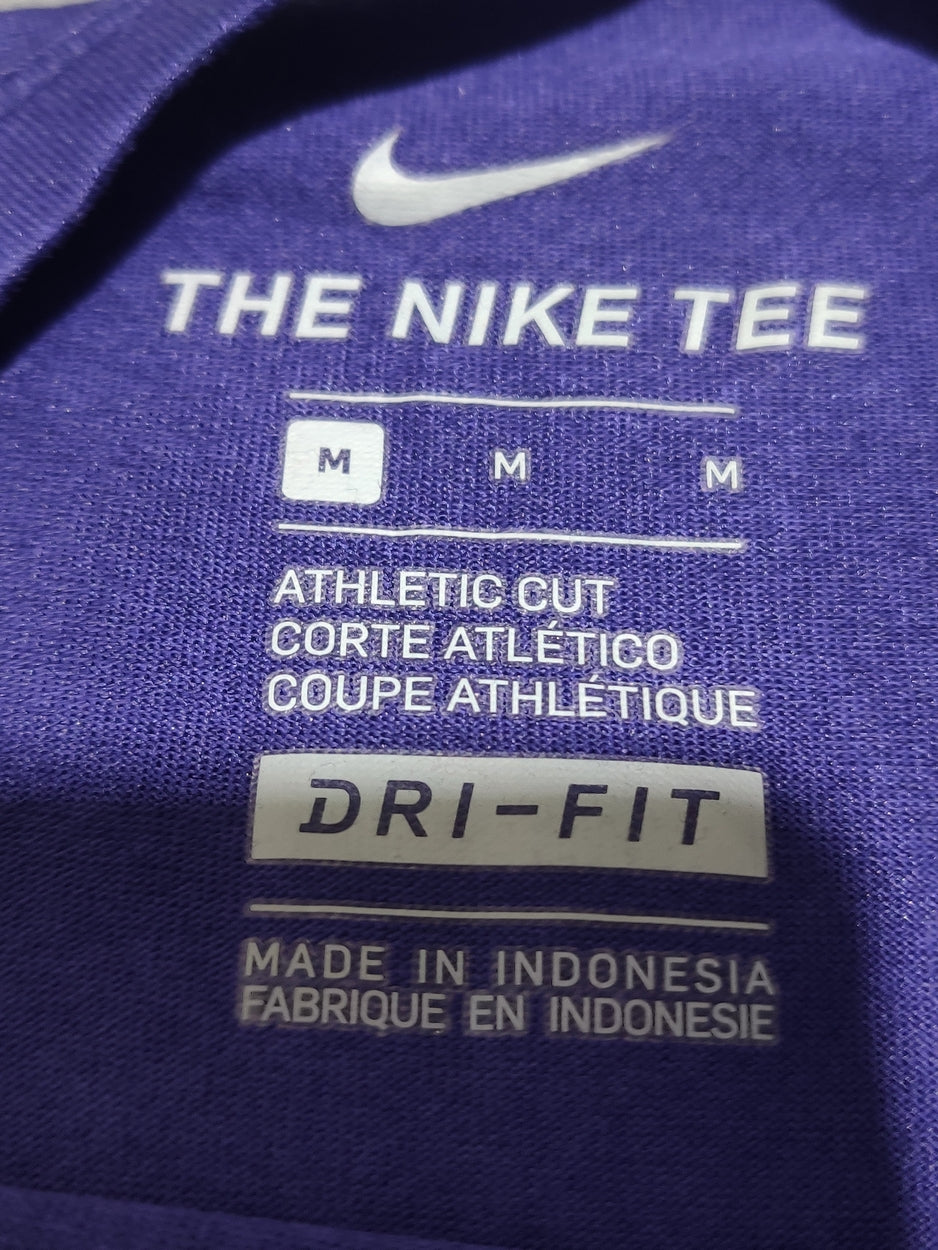 Nike The Tee Women Sport Purple T Shirt – Preloved Labels (view 3)