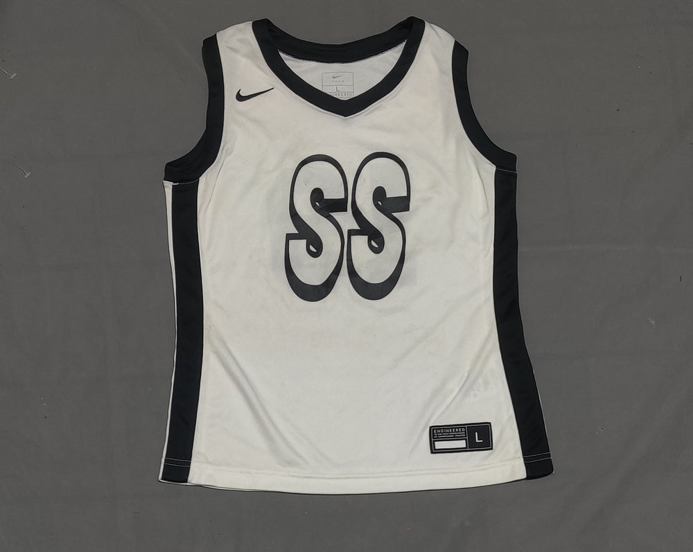 Nike Women Sport White T Shirt – Preloved Labels (view 2)