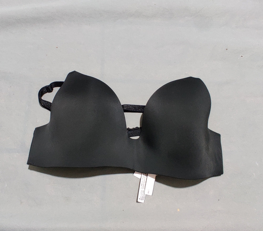 Victoria's Secret Women Black Sport Bra – Preloved Labels (view 2)