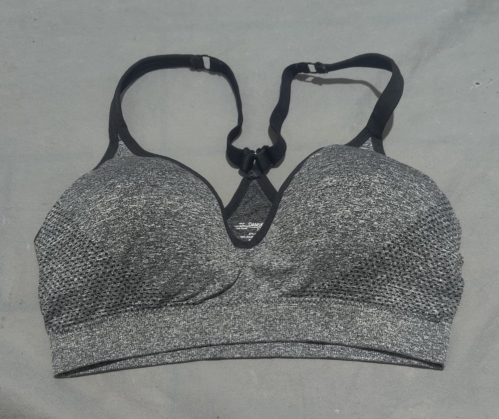 Danskin Now Women Sport Gray Bra – Preloved Labels (view 2)
