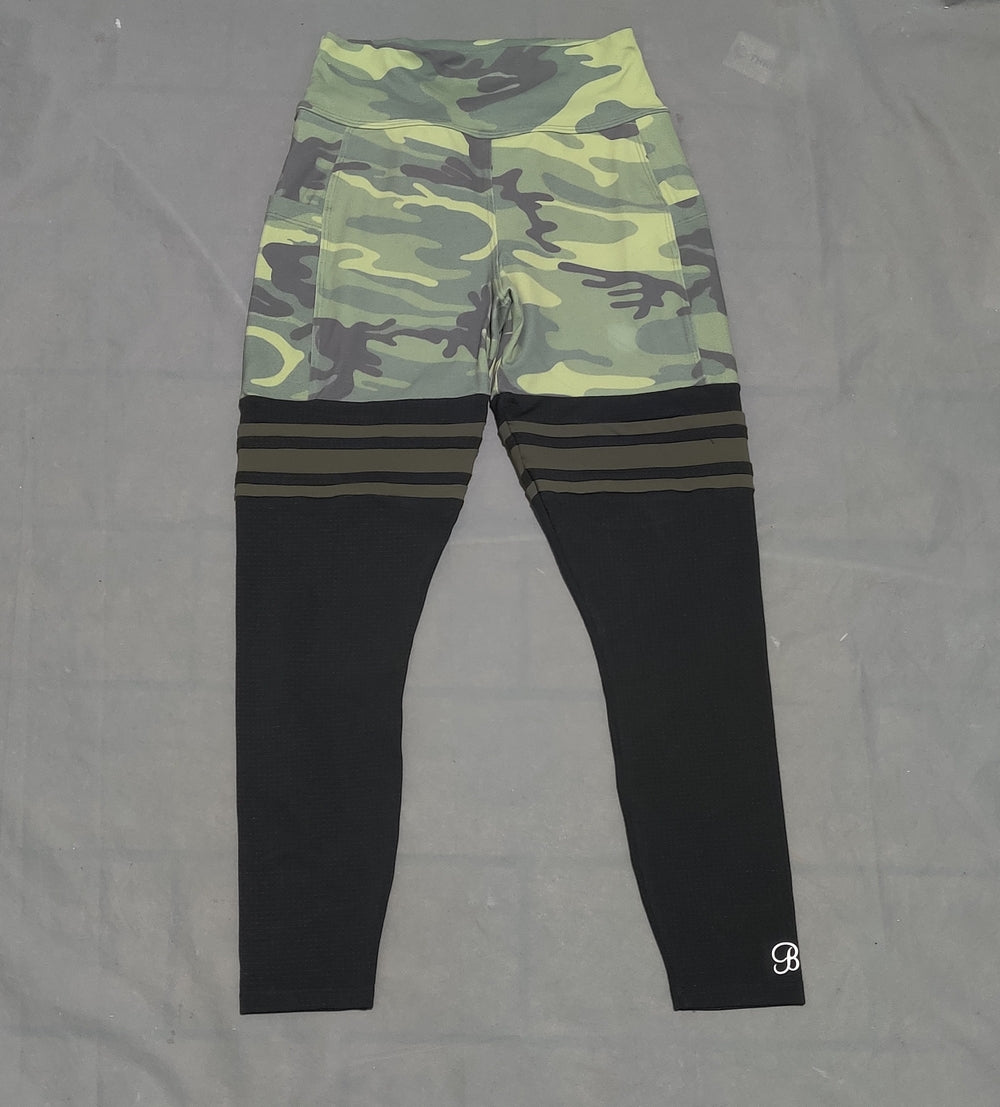 Bombshell Women Camouflage Sport Tights – Preloved Labels (view 2)