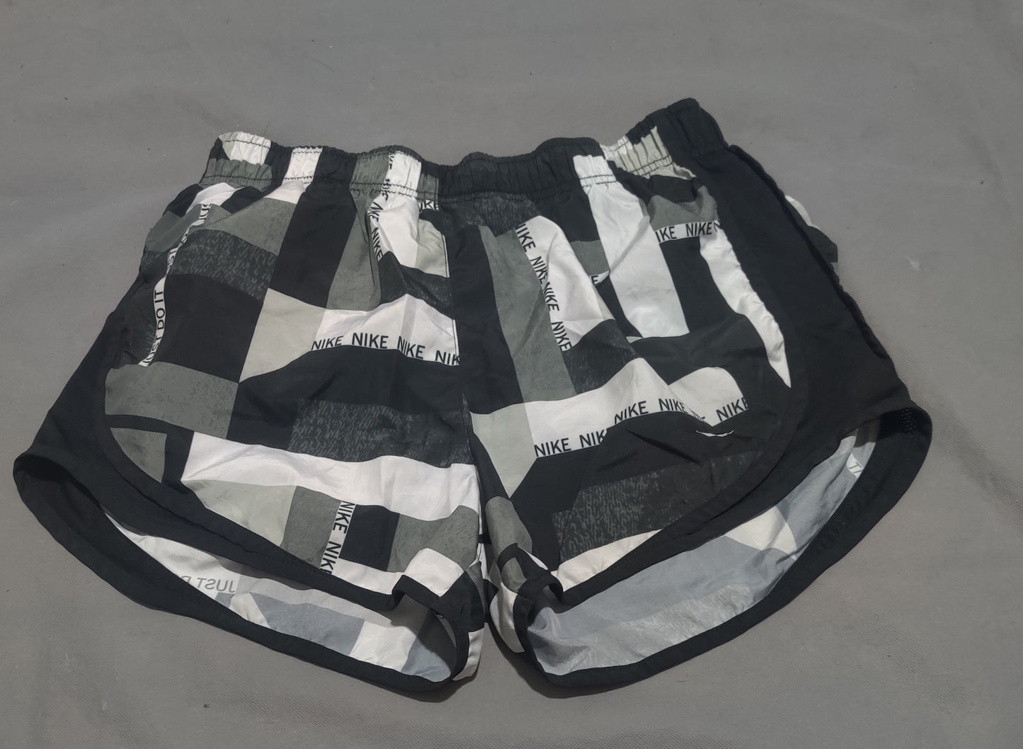 Nike Women Gray Sport Short