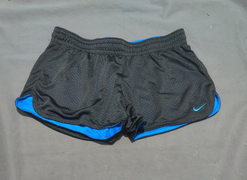 Nike Women Gray Sport Short