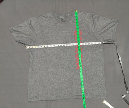 Nike Men Sport Gray T Shirt – Preloved Labels (view 4)