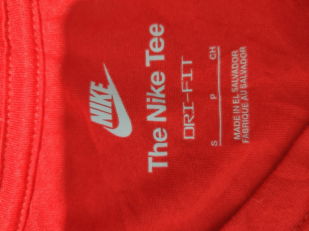 Nike Dri Fit Men Sport Red T Shirt – Preloved Labels (view 3)