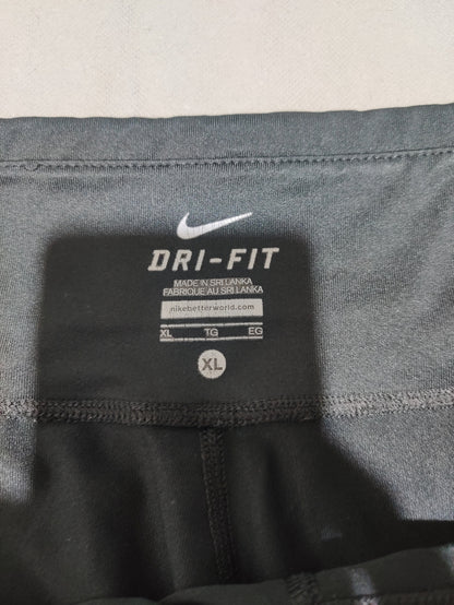 Nike Women Black Sport Short Tights