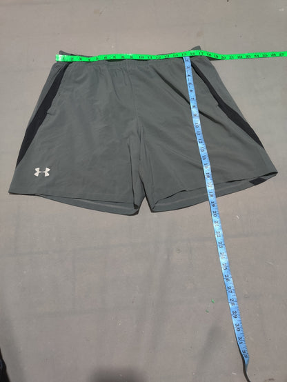Under Armour Men Sport Gray Short