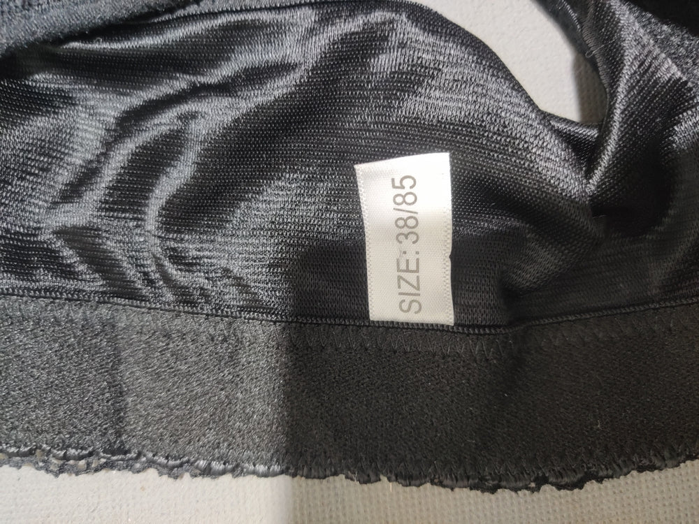 Preloved Women Black Sport Bra
