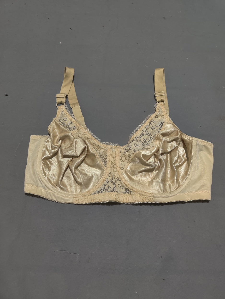 Underscore Women Cream Sport Bra