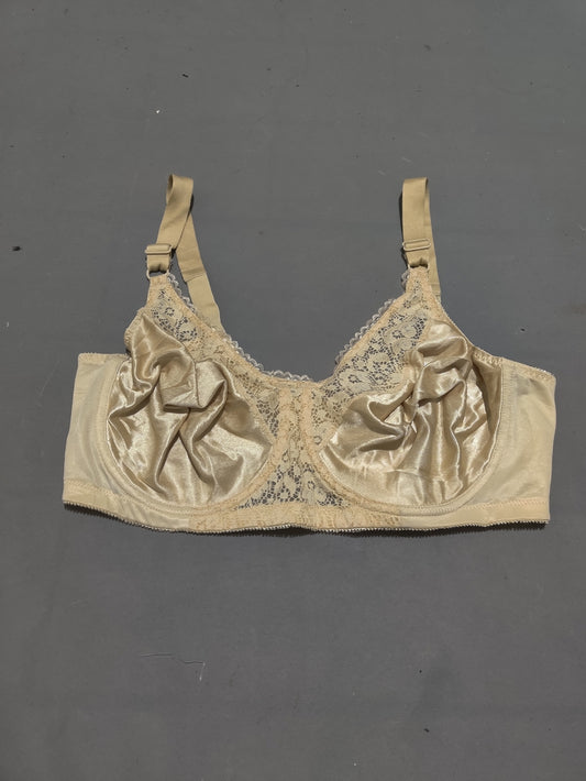 Underscore Women Cream Sport Bra
