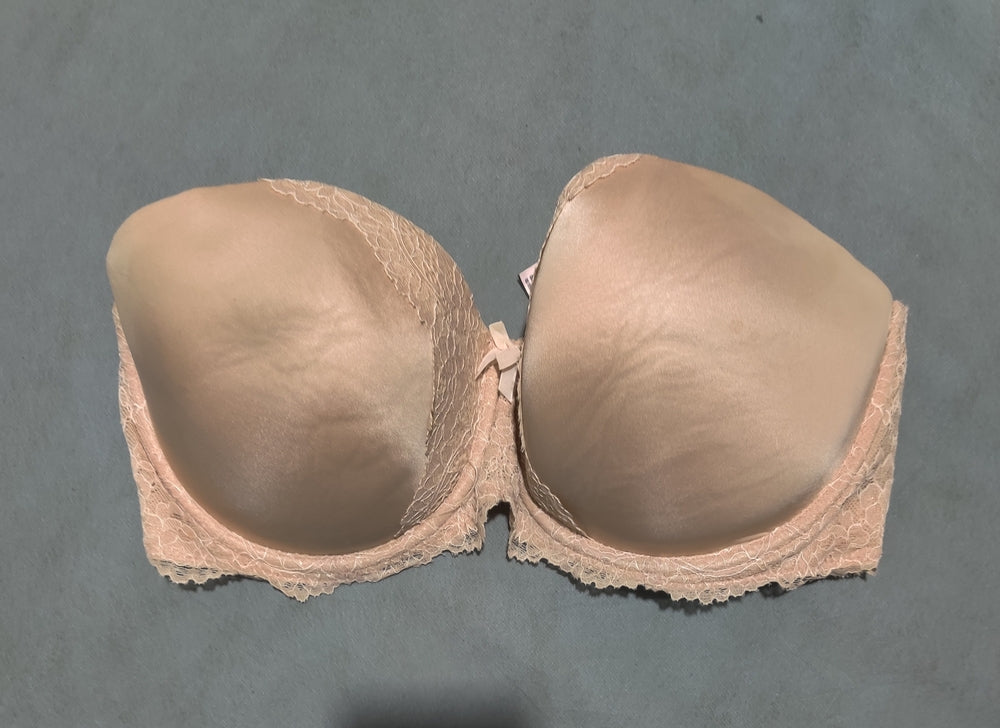 Victoria's Secret Women Cream Sport Bra