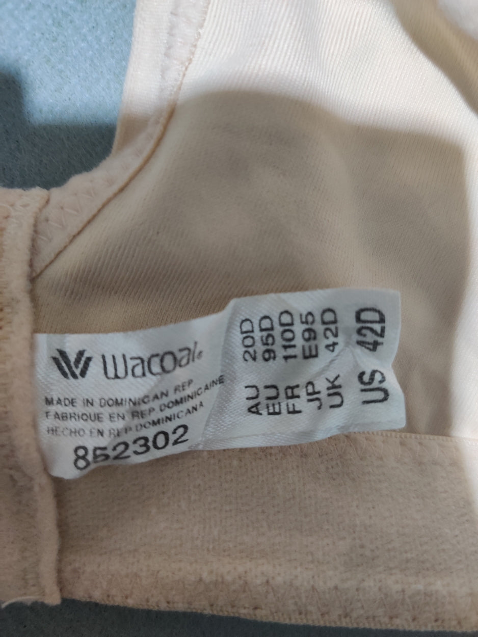 Wacoal Women Cream Sport Bra
