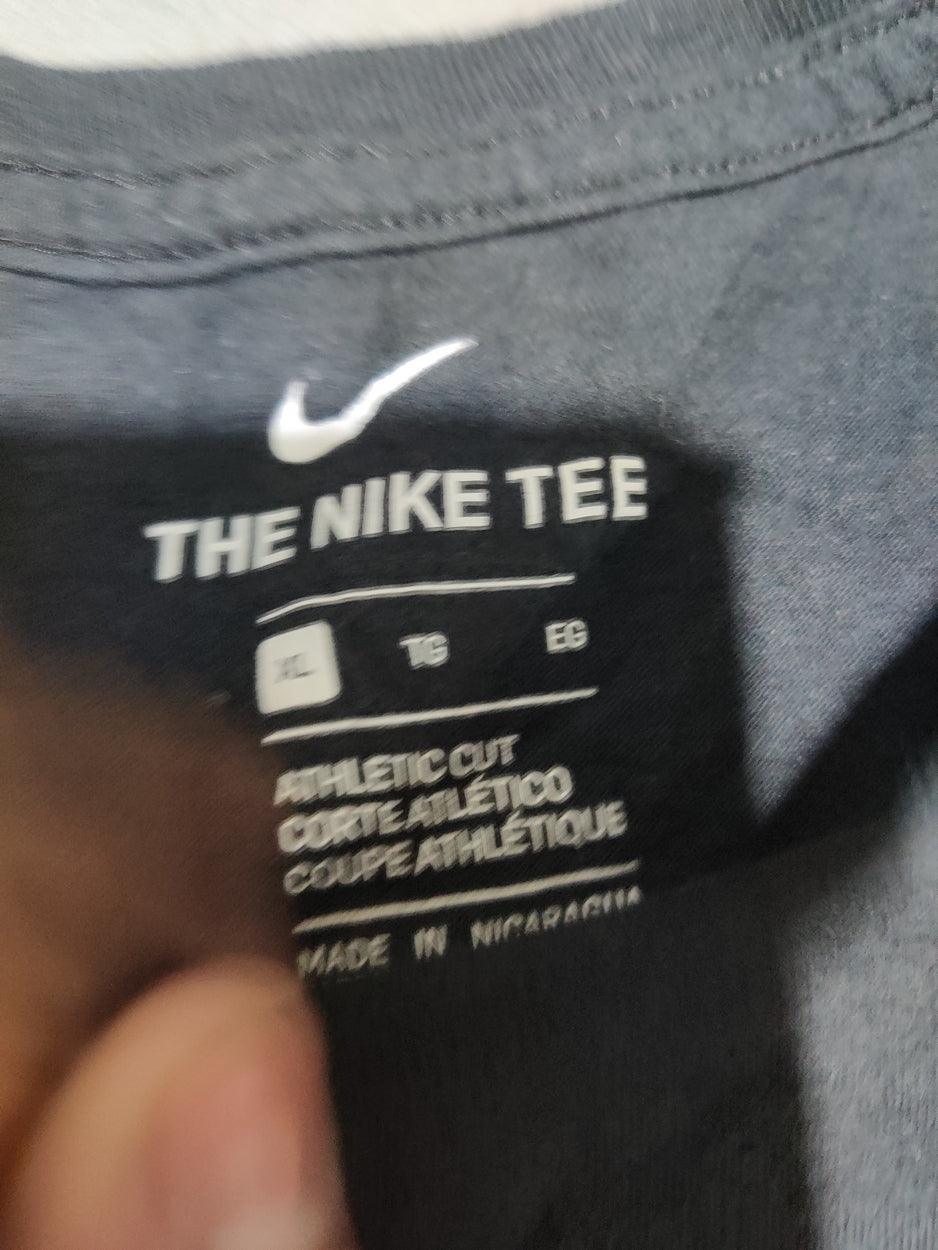 Nike Men Cotton Black T Shirt – Preloved Labels (view 3)