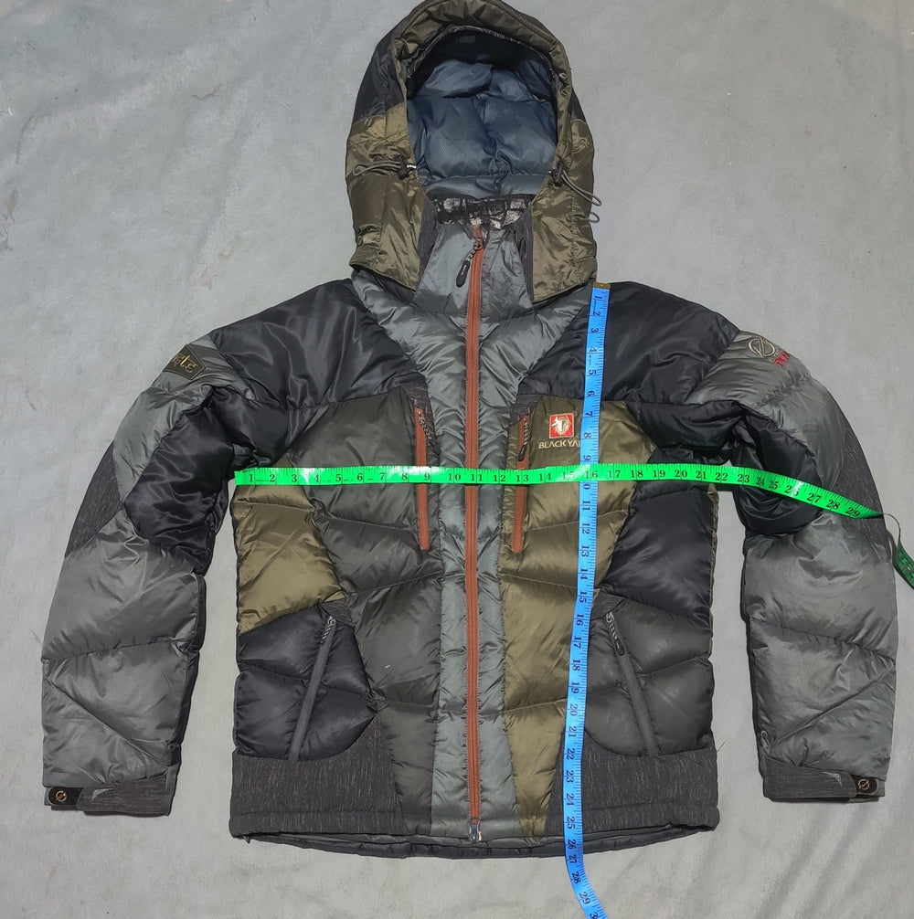 Black Yak Men Heavy Puffer Green Jacket