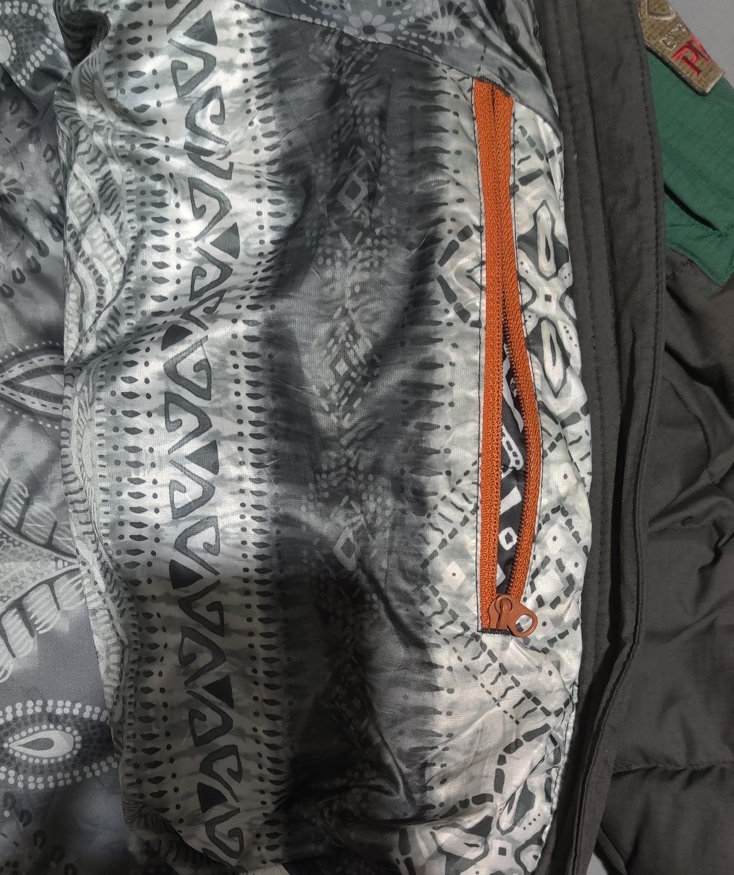 Black Yak Men Heavy Puffer Green Jacket