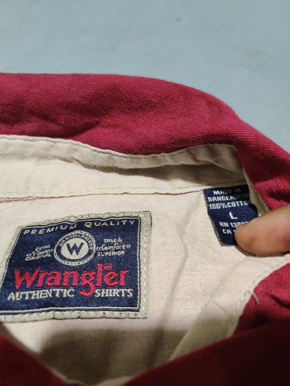 Wrangler Men Cotton Maroon Shirt L