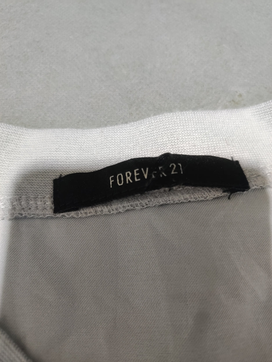 Forever 21 Women Sport Gray T Shirt L