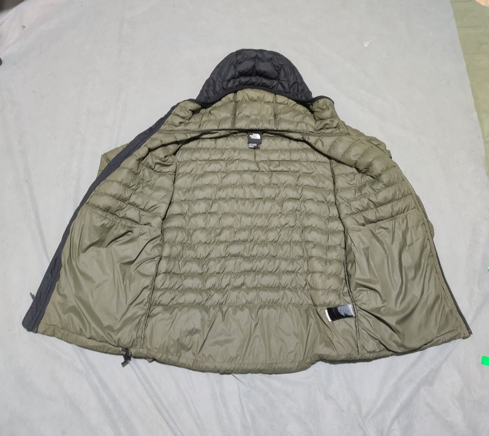 The North Face Men Hooded Puffer Green Jacket