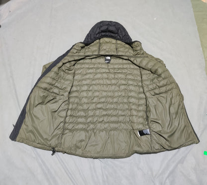 The North Face Men Hooded Puffer Green Jacket