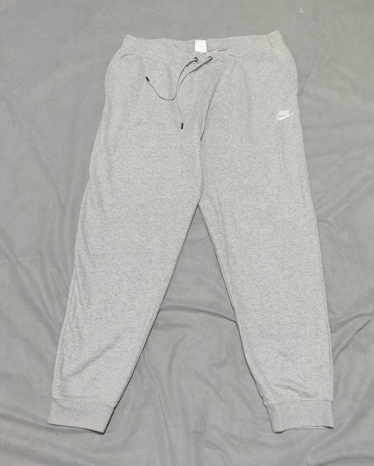 Nike Men Cotton Gray Trouser XL
