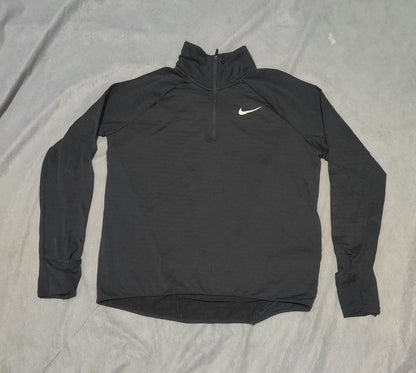 Nike women black sweatshirt, Medium, 19–20 in chest — product image 2