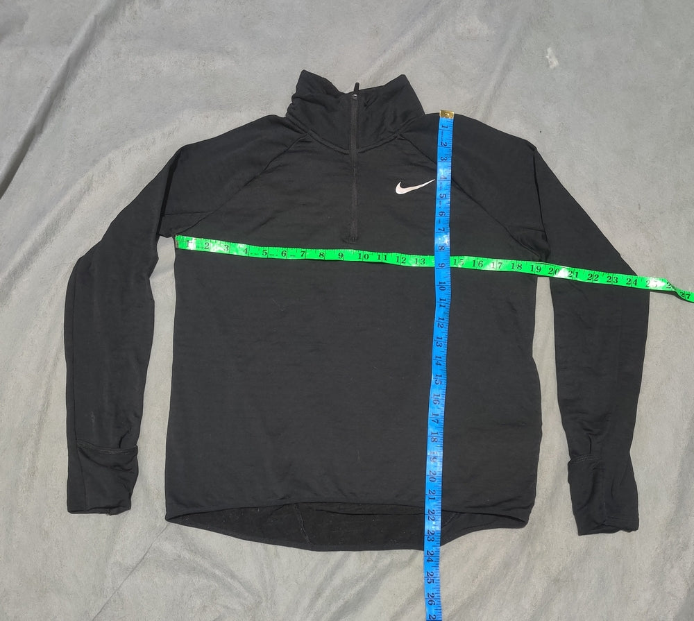 Nike women black sweatshirt, Medium, 19–20 in chest — product image 4