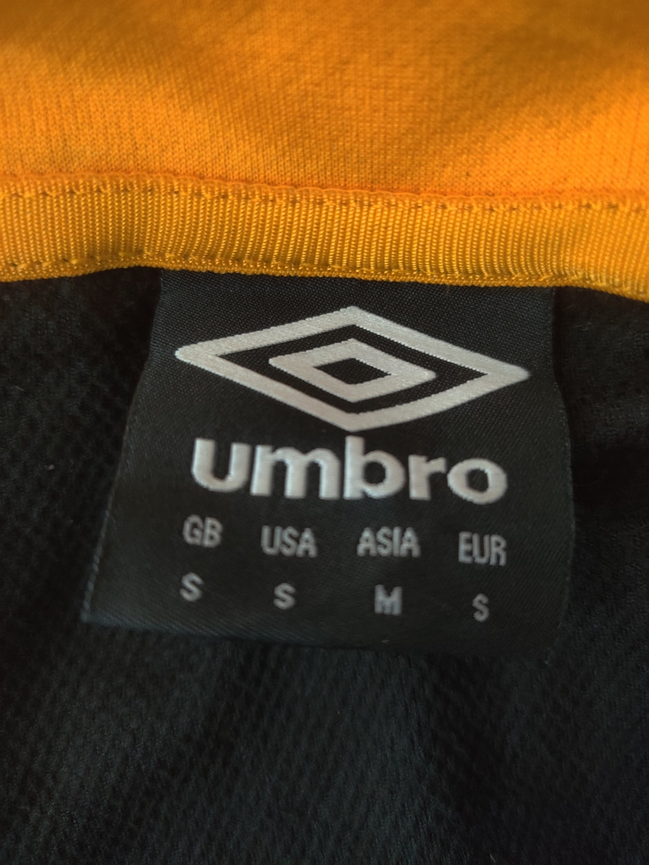 Umbro men black sweatshirt, Small, 18–19 in chest — product image 3