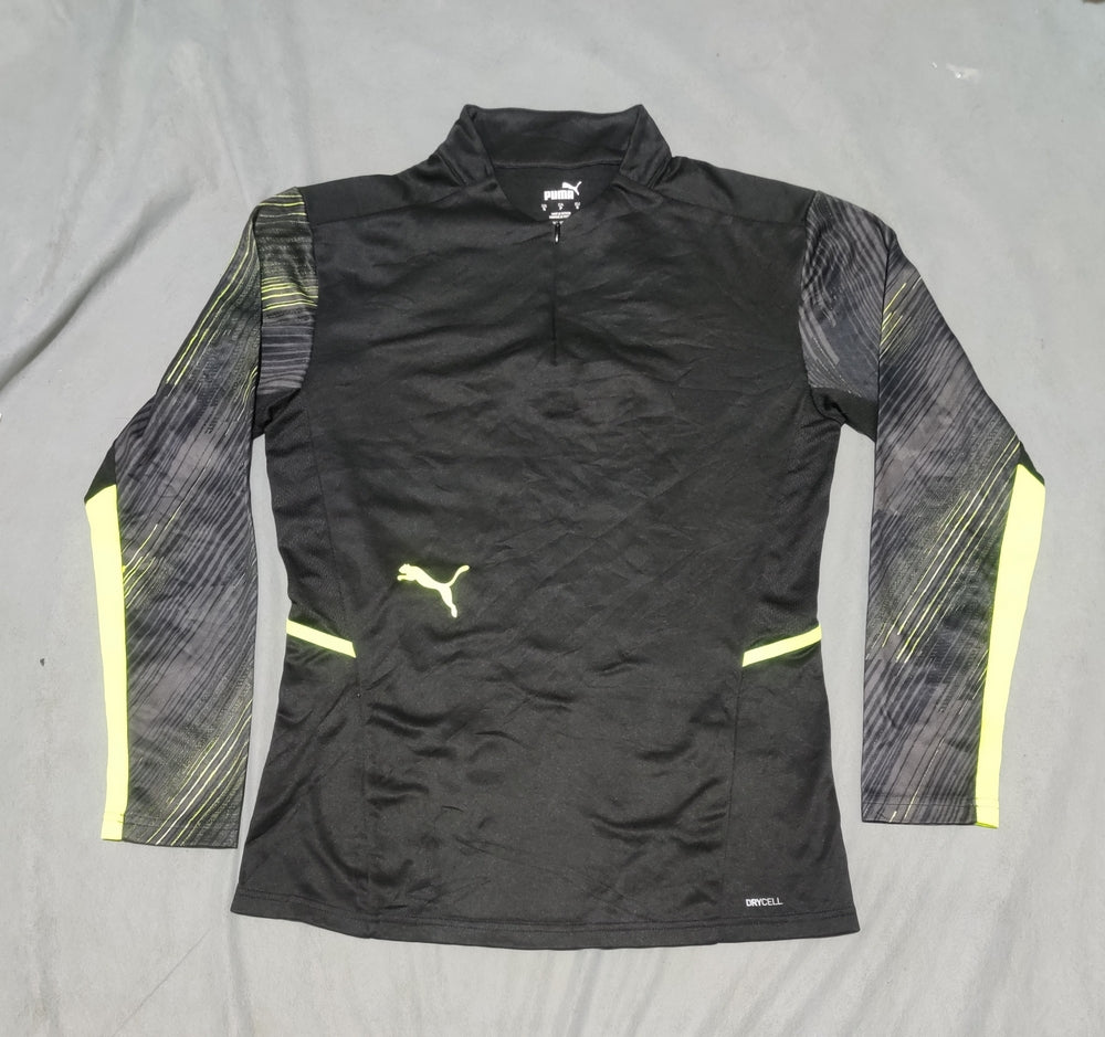 Puma unisex black sweatshirt, Medium, 18–19 in chest — product image 2