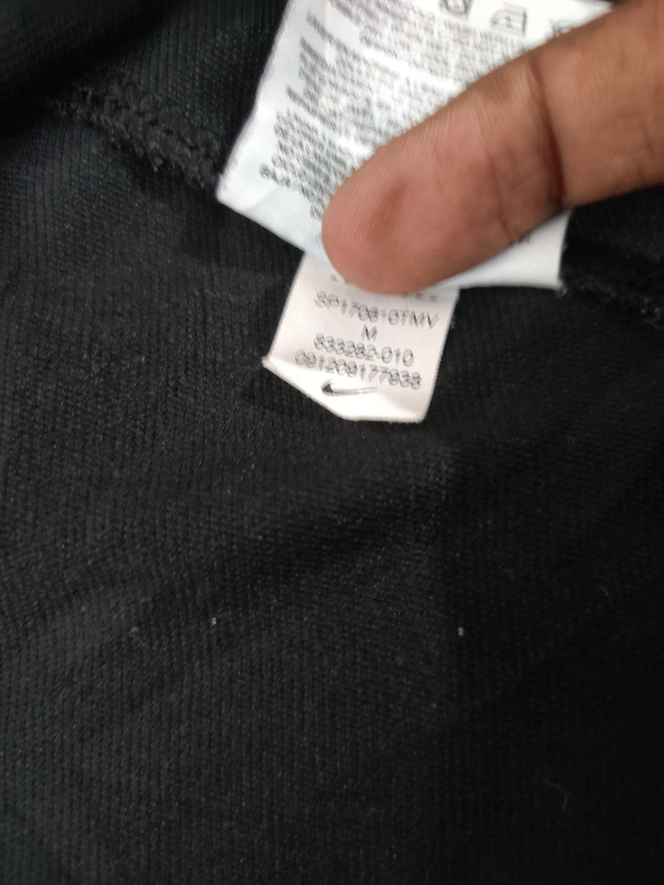 Nike men black sweatshirt, Medium, 22–23 in chest — product image 3