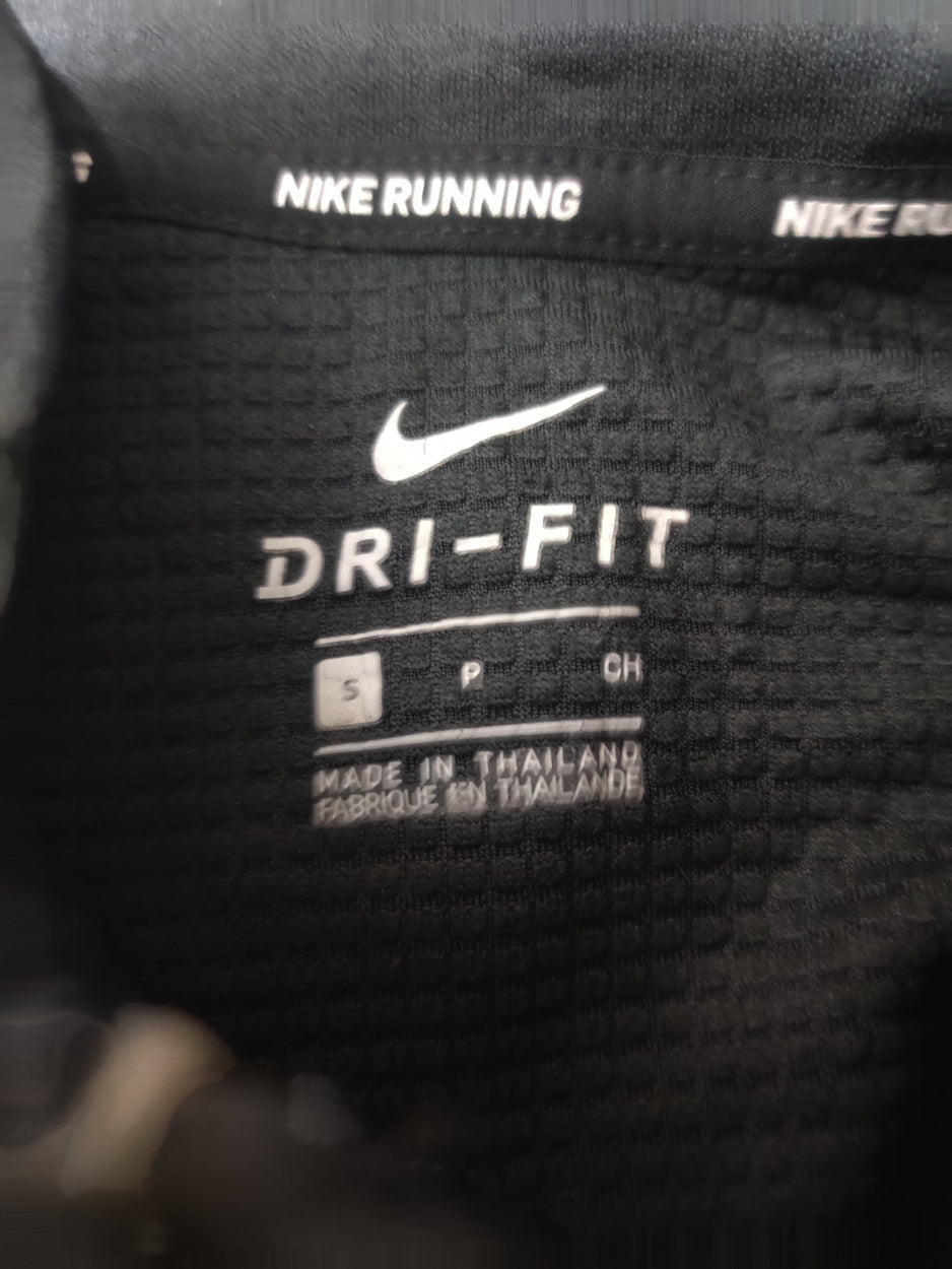 Nike men black sweatshirt, Small, 20–21 in chest — product image 3