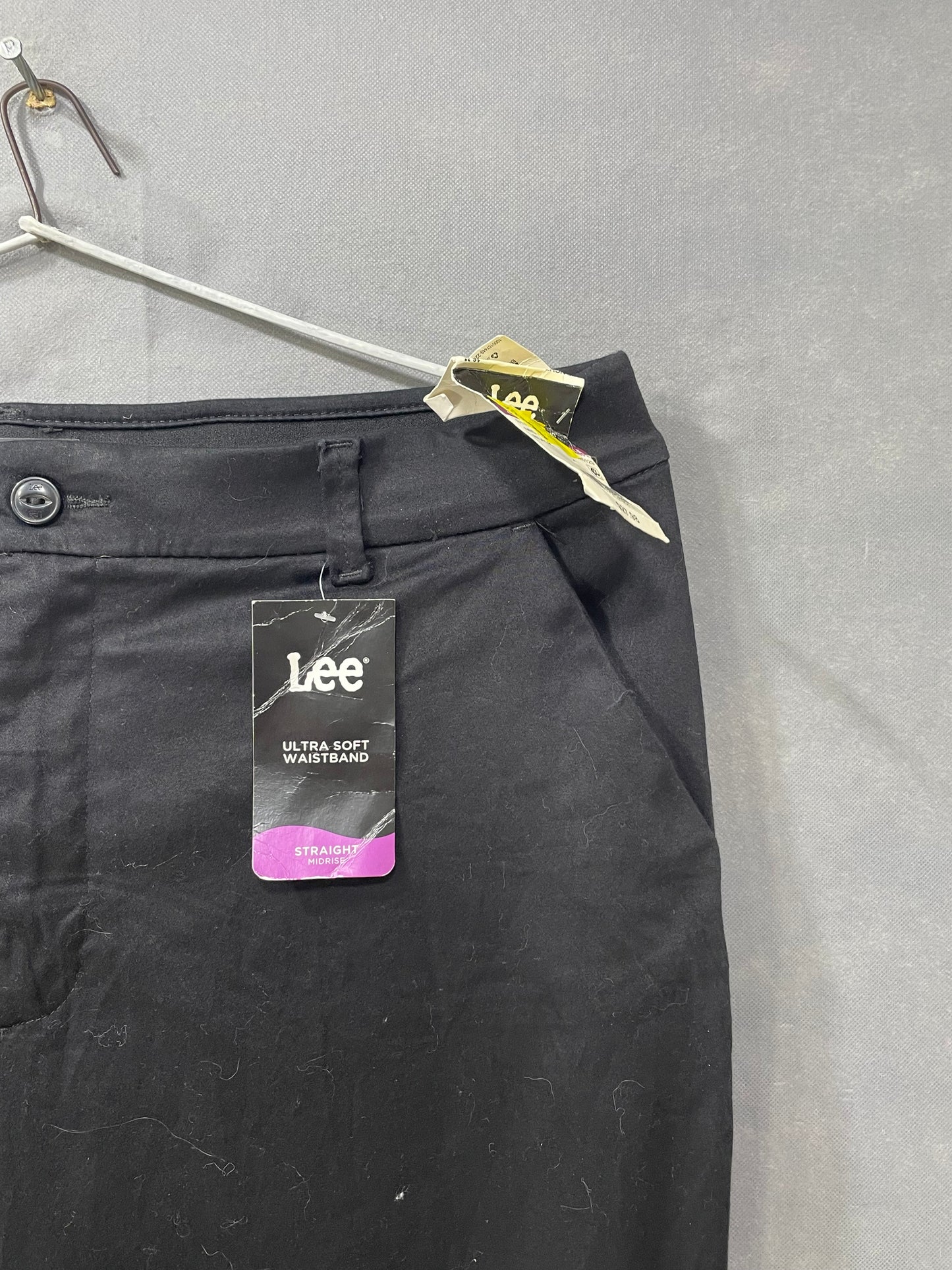 Lee Black Cotton Golf Pant For Men L