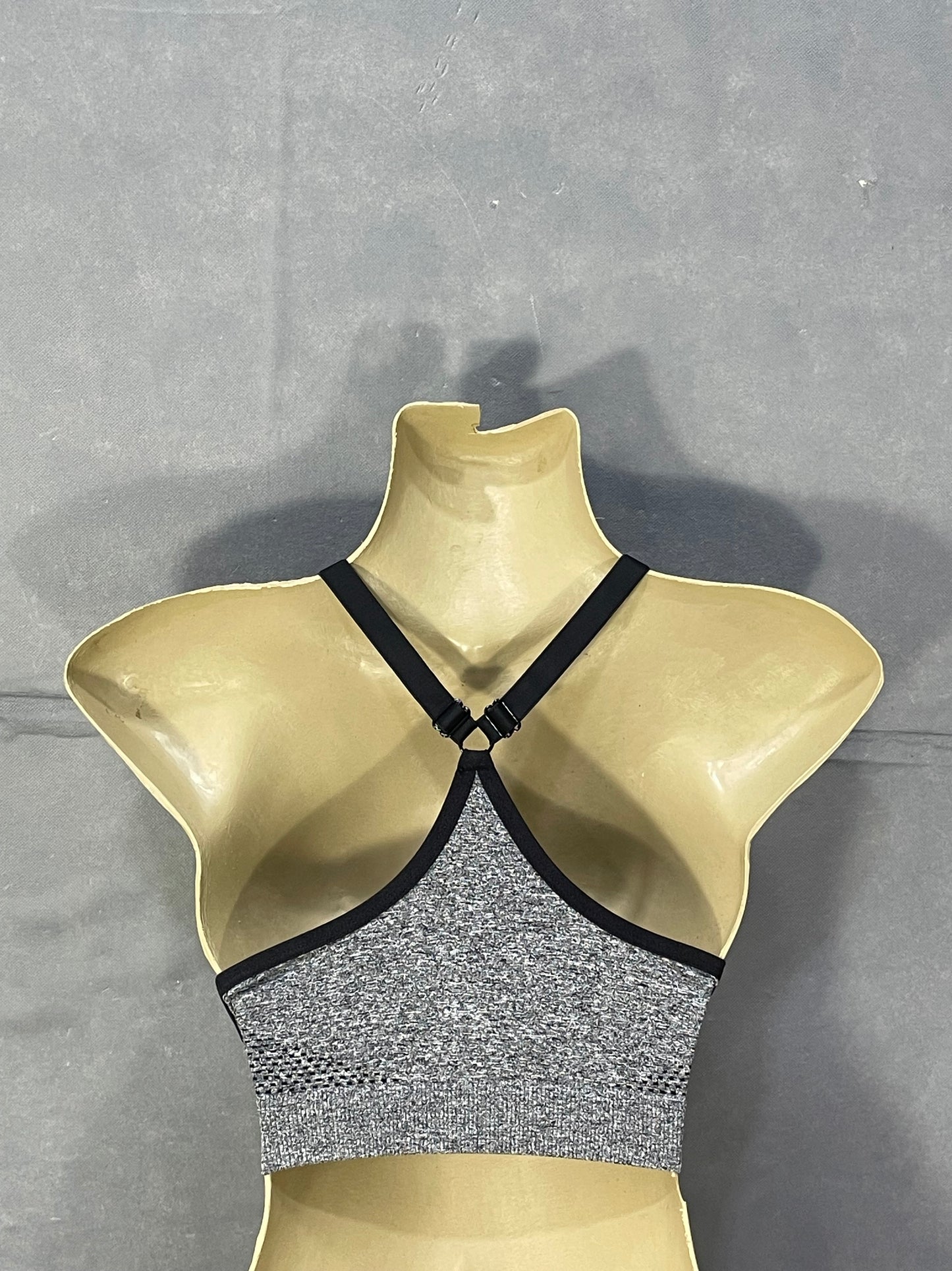 Danskin Black Sports Gym Bra For Women M
