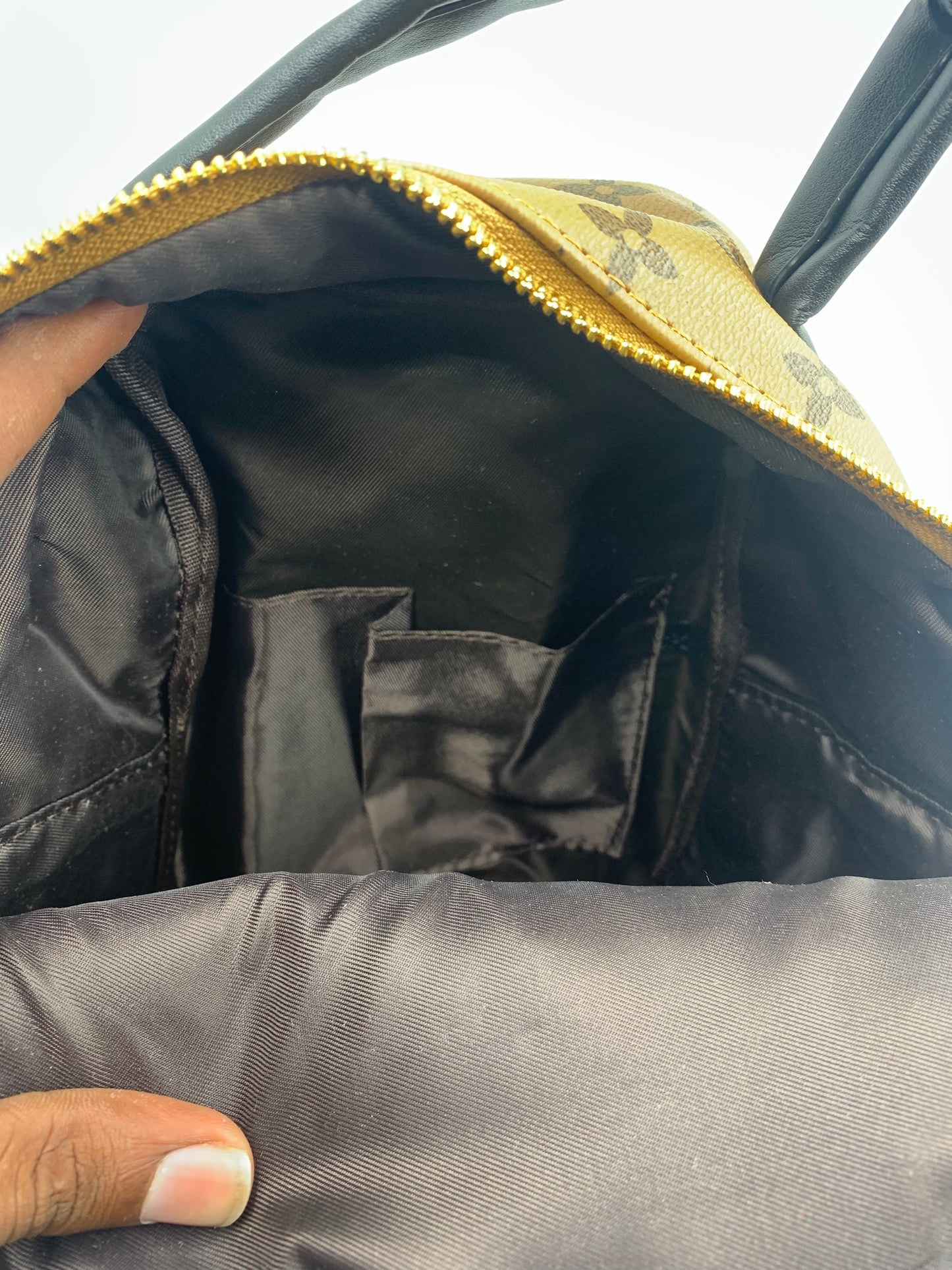 L.V  Brand PU Leather Stylish For Woman Hand Bag