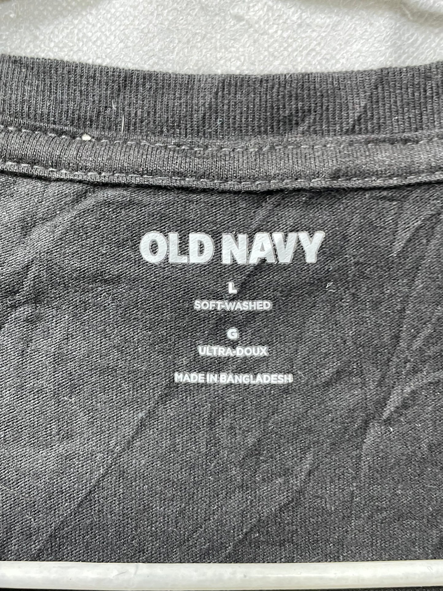Old Navy Black Cotton T Shirt For Men L