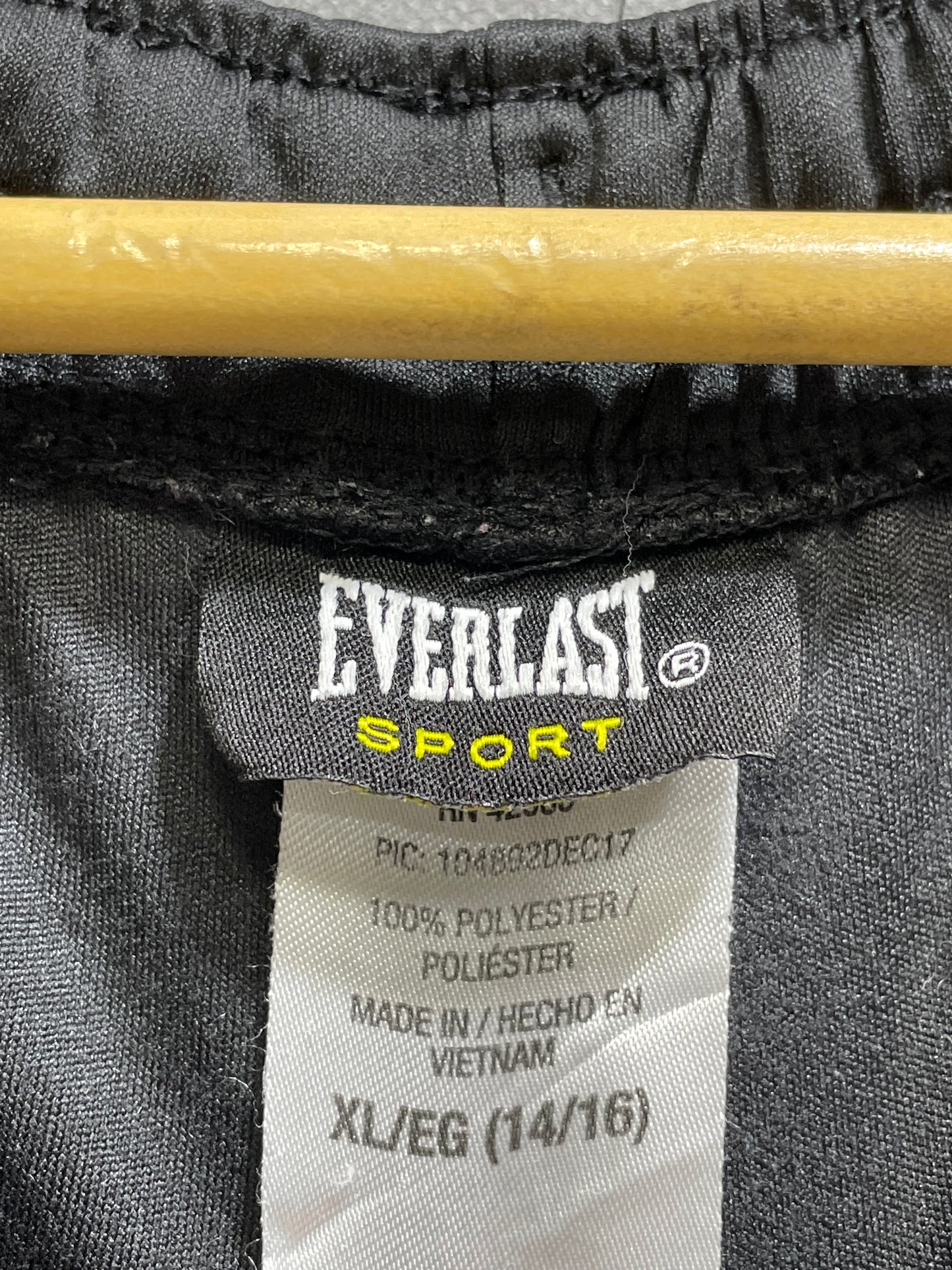 Everlast Black Sports Short For Kids 16 Years
