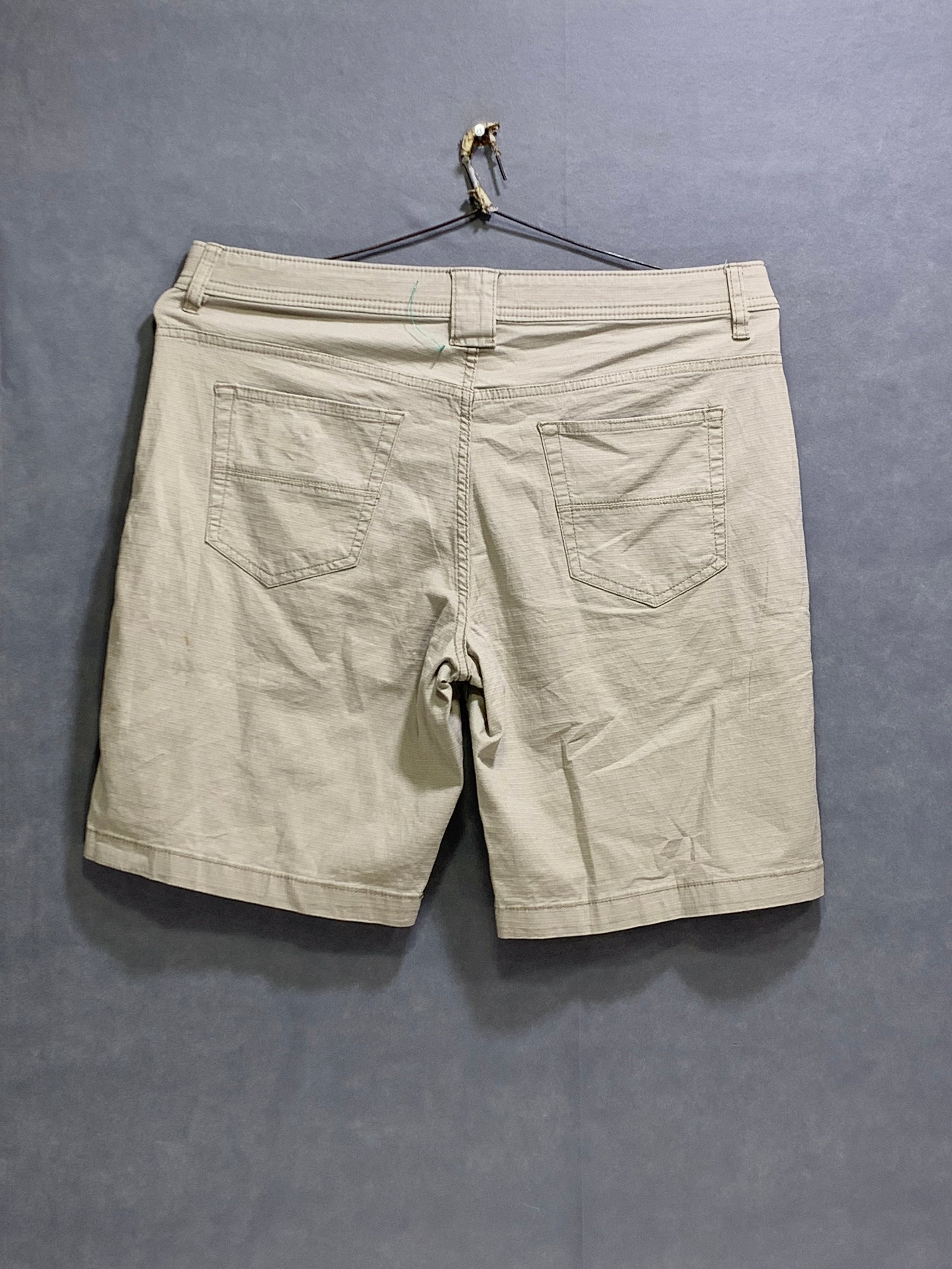 Weatherproof Branded Original Cotton Short For Men | Preloved Labels