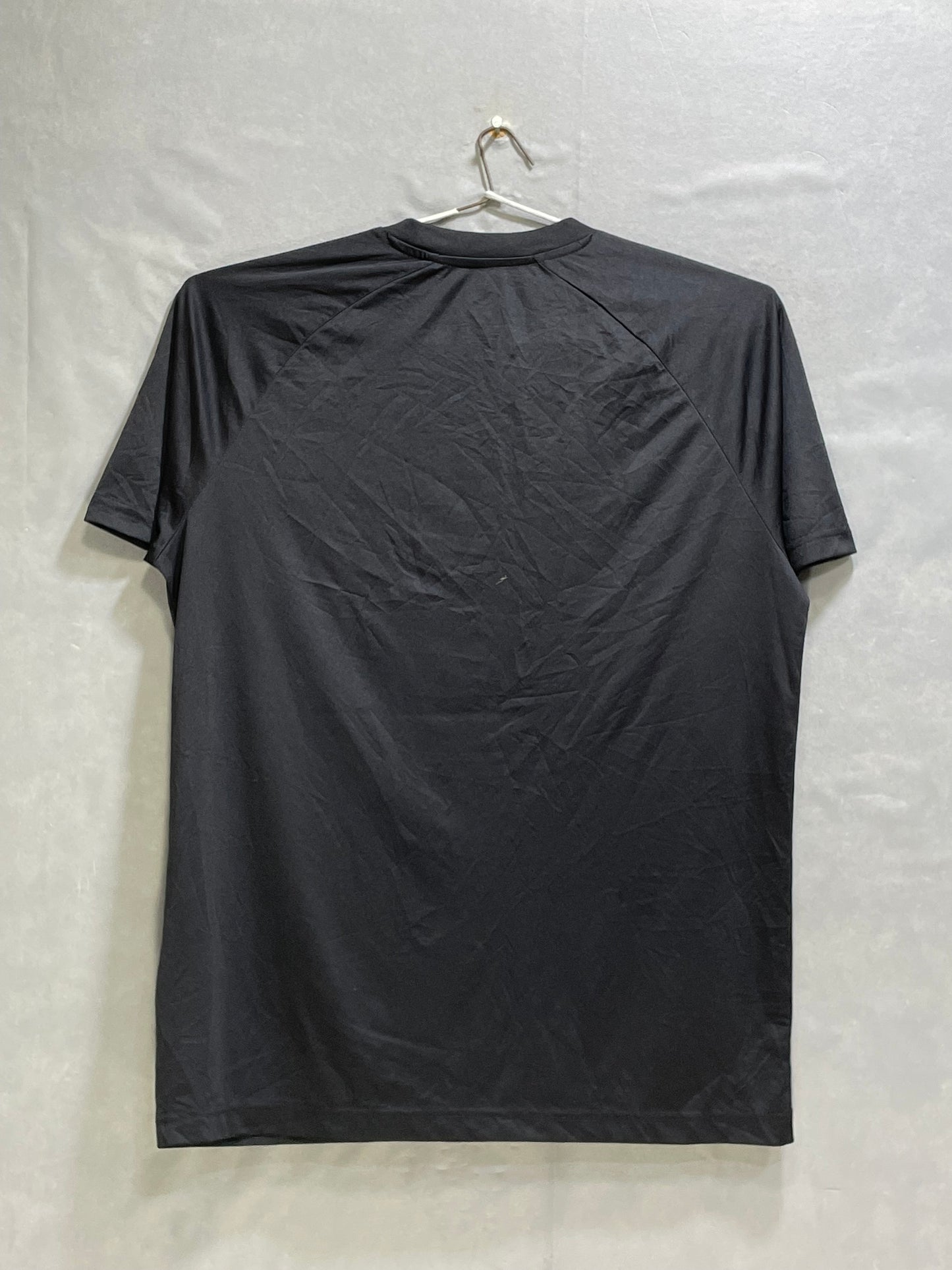 Umbro Black Sports For Men T Shirt Large