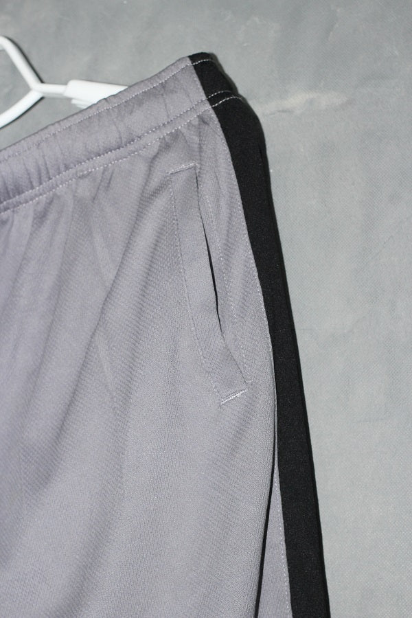Spalding Branded Original Sports Soccer Short For Men | Preloved Labels
