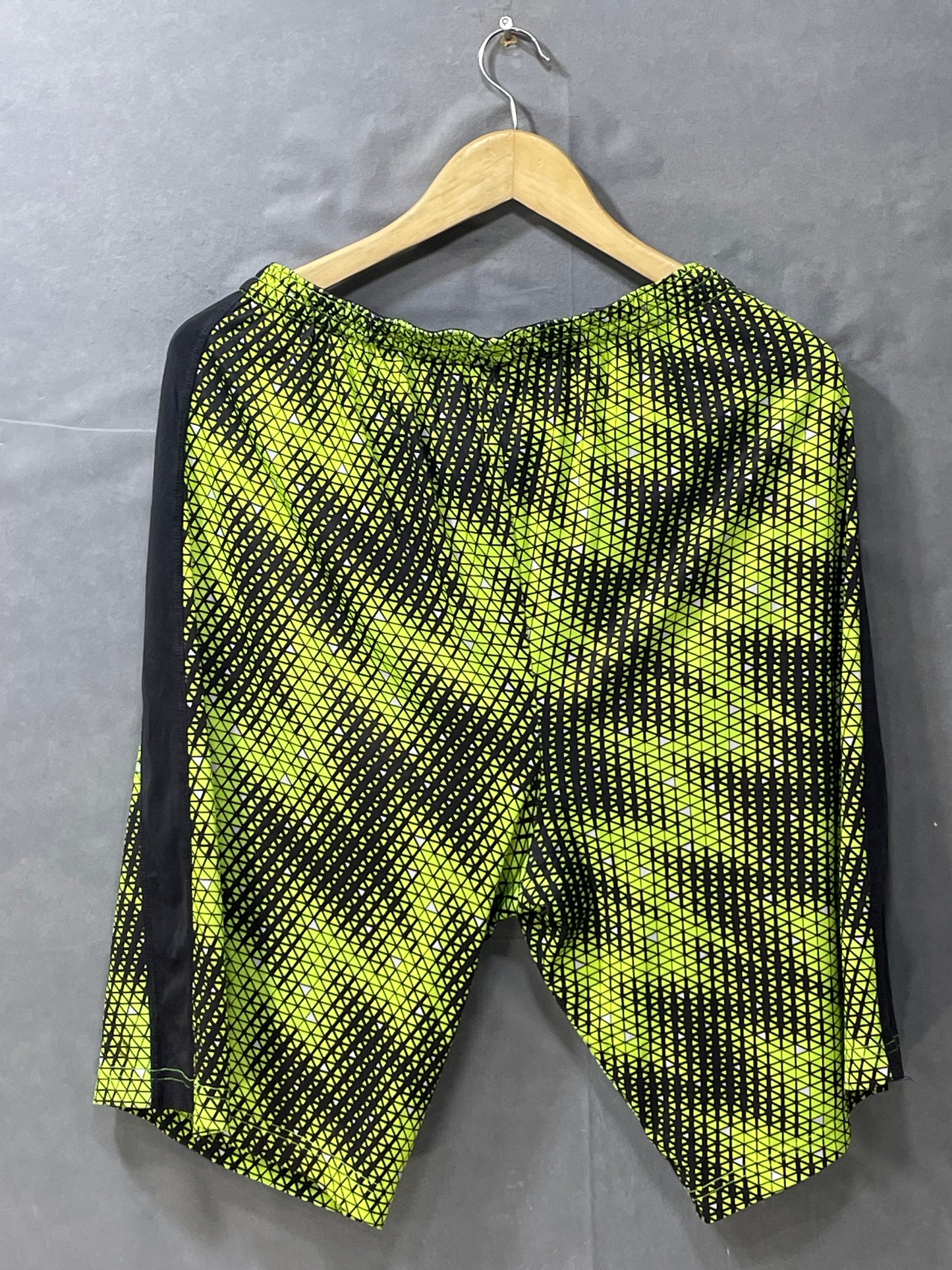 Xersion Green Sports Short For Men M