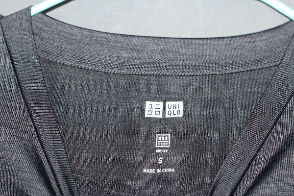 Uniqlo Dry Branded Original For Sports Men T Shirt | Preloved Labels