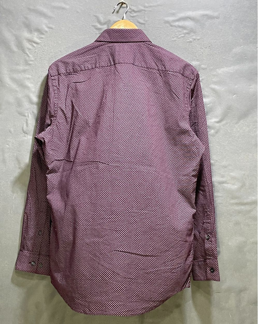 APT.9 Maroon Cotton Shirt For Men Medium | Preloved Labels