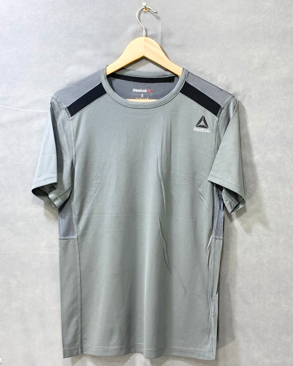Reebok For Sports Gray Men T Shirt