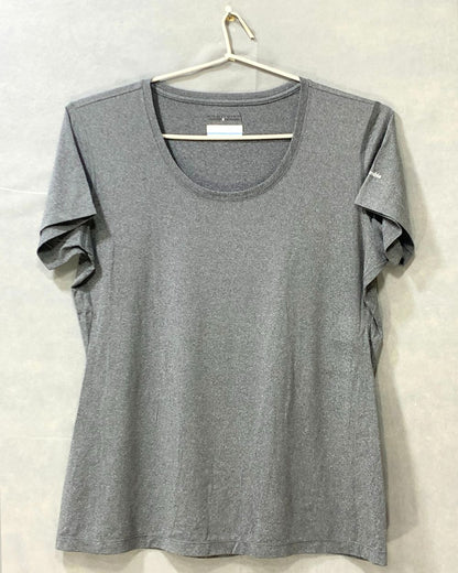 Columbia Gray Sports For Women T Shirt M