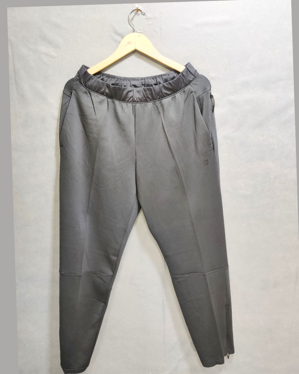Layer 8 Gray Sport Trouser For Men L