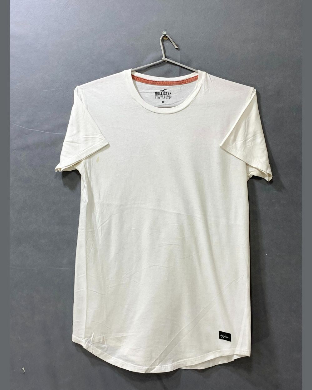 Hollister White Cotton T Shirt For Men X Small