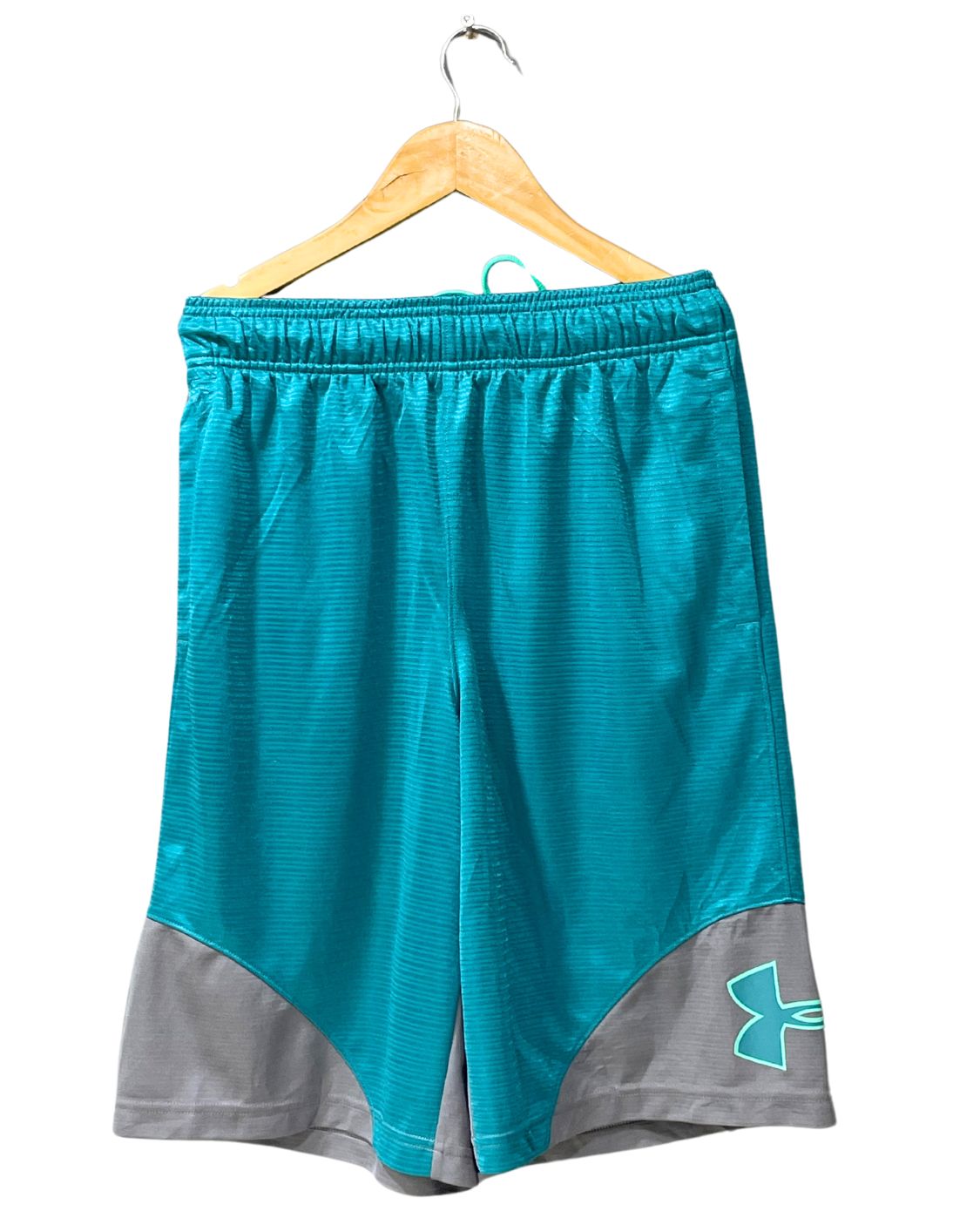 Under Armour Green Sports Short For Men S