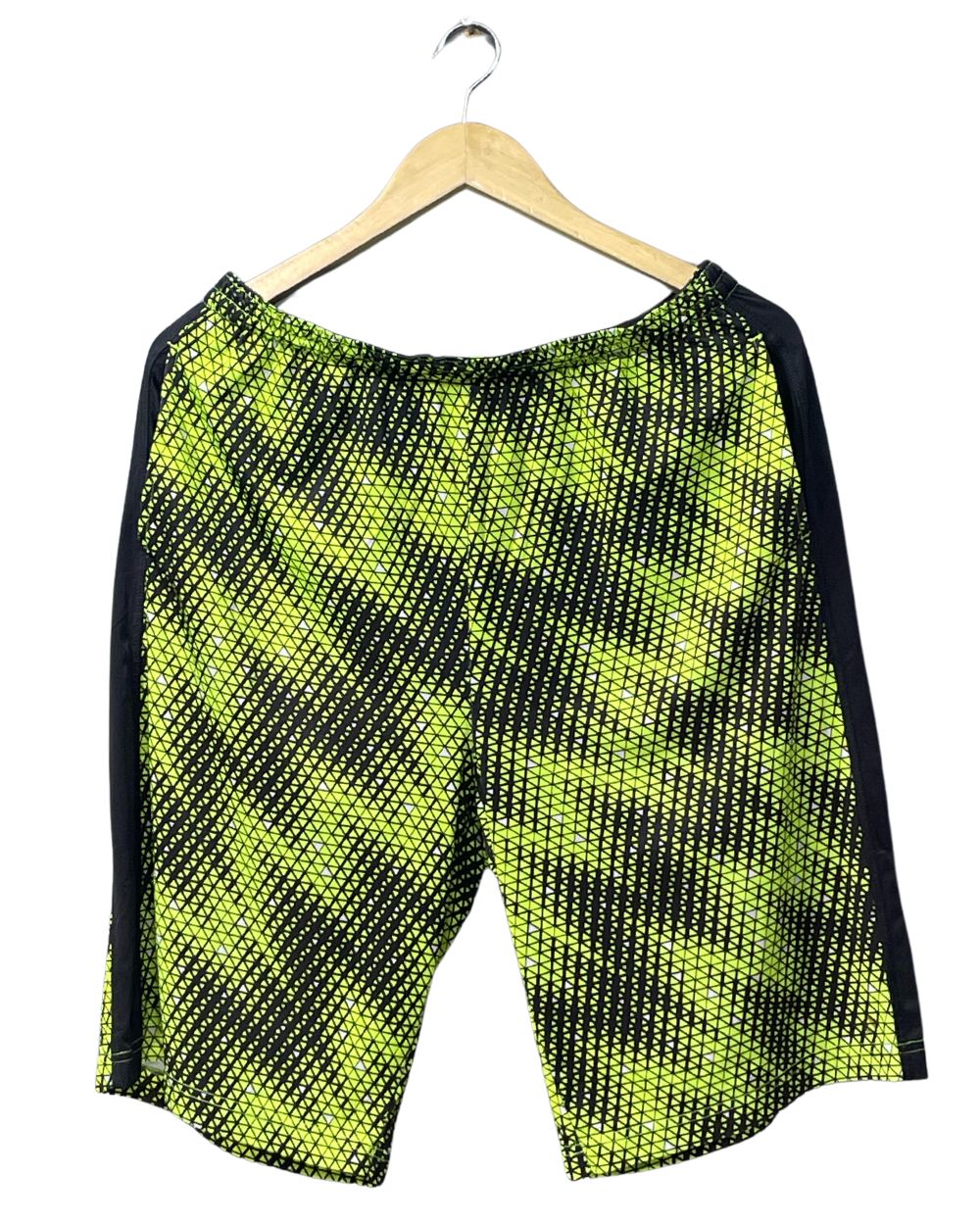 Xersion Green Sports Short For Men M