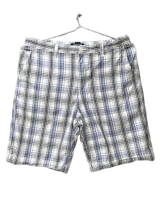 APT.9 White Cotton Short For Men M