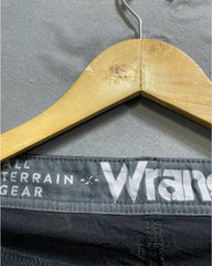Wrangler Black Cotton For Men Cargo Pant Medium